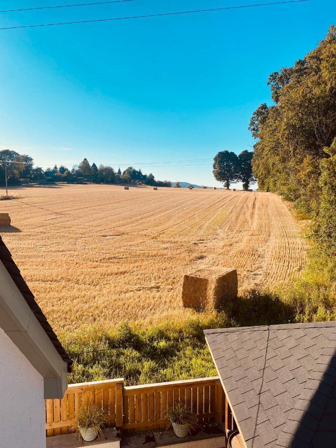 'Wardlaw View' Luxury Studio Apartment With Stunning View Kirkhill Exteriér fotografie